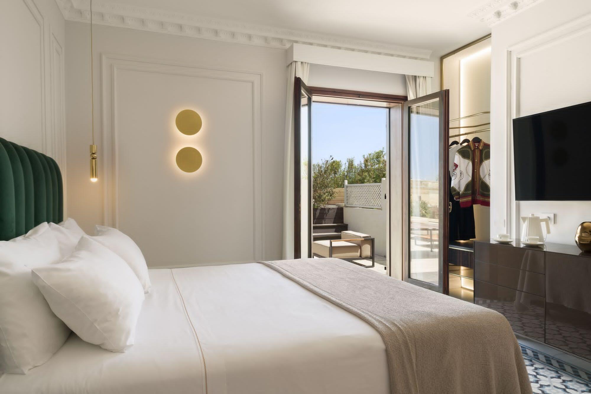 Patria Palace - The Leading Of The World